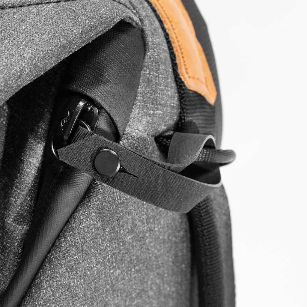 Everyday Backpack | 20L | Charcoal - Image 5