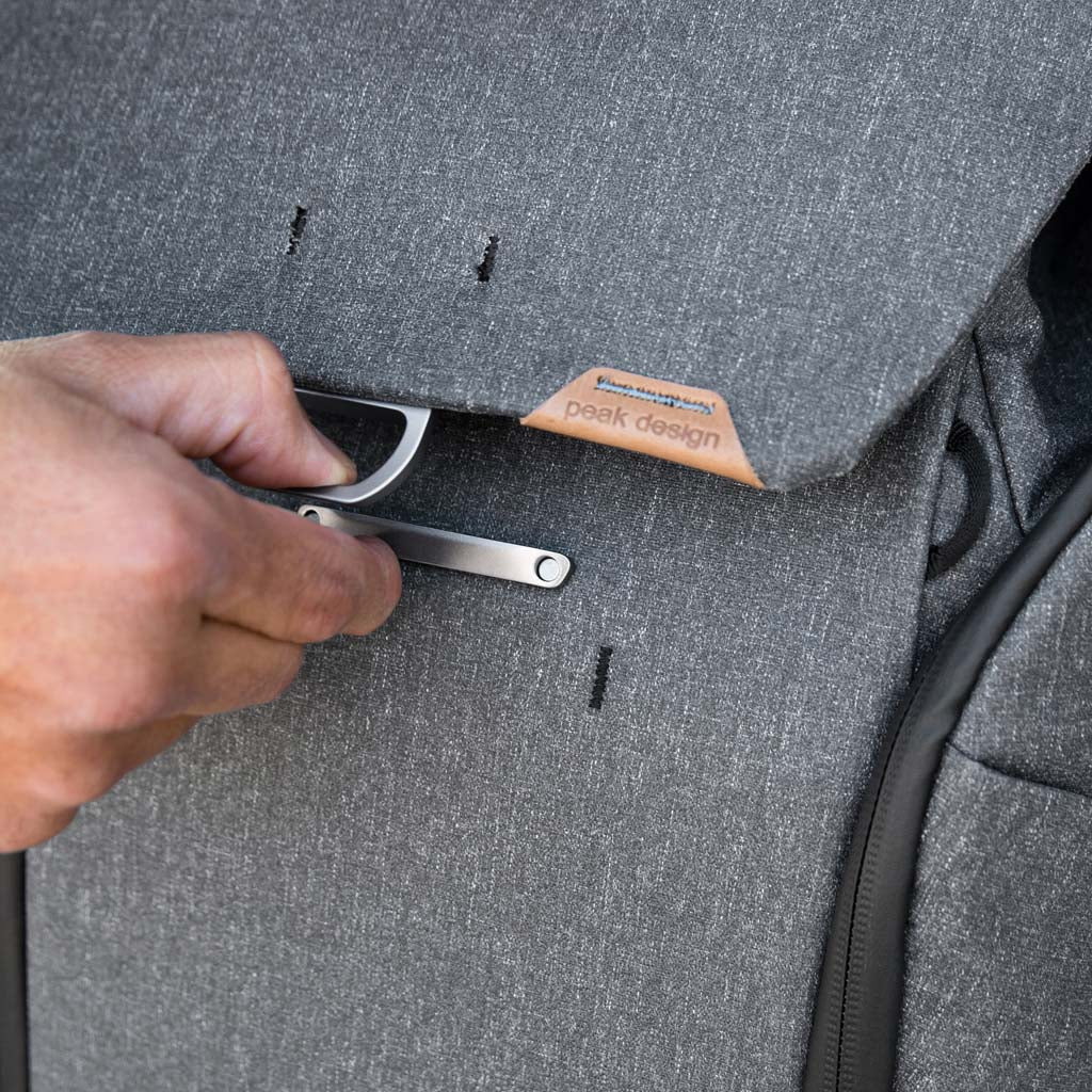 Everyday Backpack | 20L | Charcoal | Factory 2nd - Image 8