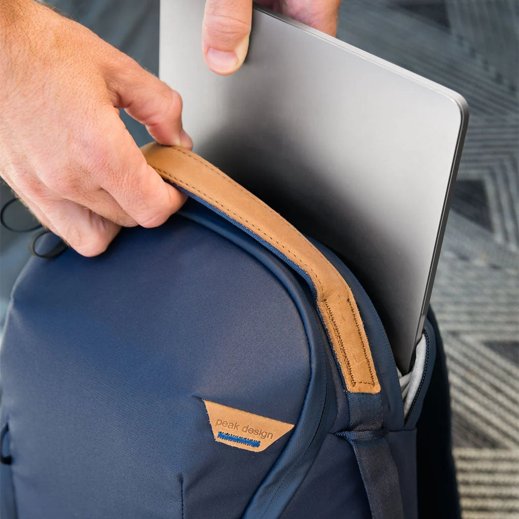 Everyday Backpack Zip | 15L | Midnight | Factory 2nd - Image 7